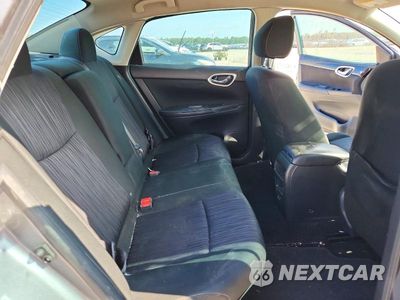 Zdjęcie 10 z 13 samochodu: 2019 NISSAN SENTRA SV VIN:3N1AB7AP9KY311022 - miniatura