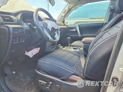 Zdjęcie 7 z 14 samochodu: 2018 TOYOTA 4RUNNER SR5 VIN:JTEBU5JR7J5498236 - miniatura