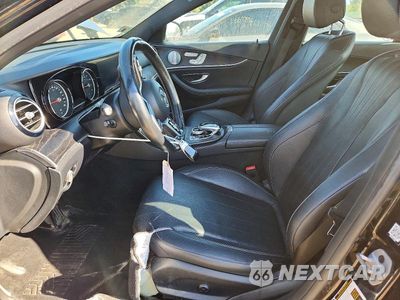 Zdjęcie 7 z 12 samochodu: 2019 MERCEDES-BENZ E 300 4MATIC VIN:WDDZF4KB3KA663349 - miniatura