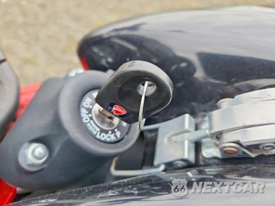 Zdjęcie 8 z 9 samochodu: 2007 DUCATI MONSTER 695 VIN:ZDM1RADM27B090638 - miniatura