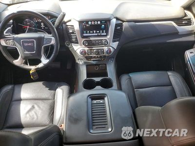 Zdjęcie 8 z 13 samochodu: 2017 GMC YUKON SLT VIN:1GKS2BKC6HR386828 - miniatura