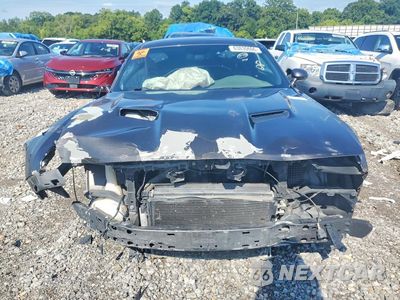 Piąte zdjęcie samochodu w środku: 2016 DODGE CHALLENGER SXT VIN:2C3CDZAG2GH130972 - miniatura
