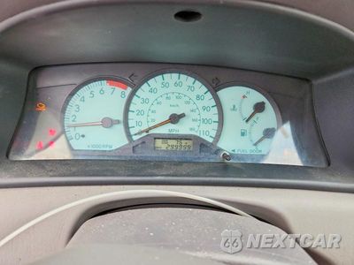 Zdjęcie 9 z 12 samochodu: 2003 TOYOTA COROLLA LE VIN:1NXBR32E83Z111011 - miniatura