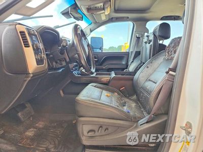 Zdjęcie 7 z 12 samochodu: 2015 GMC SIERRA K2500 DENALI VIN:1GT120E85FF535361 - miniatura