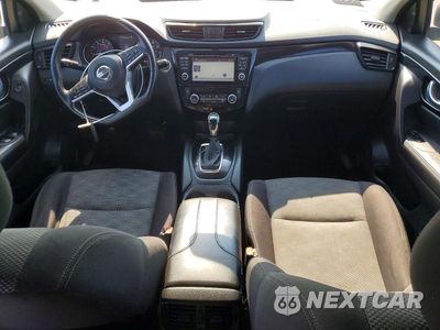 Zdjęcie 8 z 13 samochodu: 2018 NISSAN ROGUE SPORT SV VIN:JN1BJ1CRXJW285684 - miniatura