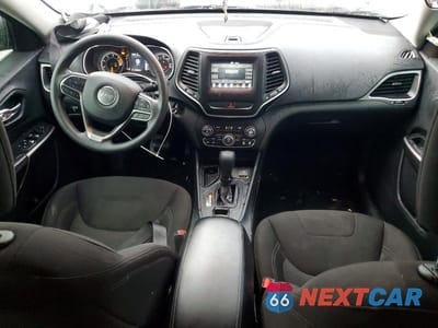 Zdjęcie 8 z 13 samochodu: 2019 JEEP CHEROKEE LATITUDE VIN:1C4PJLCB9KD340530 - miniatura