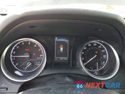 Zdjęcie 9 z 13 samochodu: 2020 TOYOTA CAMRY SE VIN:4T1G11AK6LU958098 - miniatura