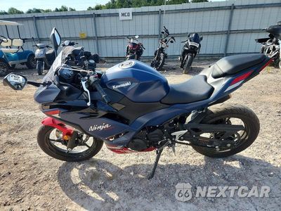 Trzecie zdjęcie samochodu z tyłu: 2026 KAWASAKI EX500 VIN:ML5EXGG1XTDA76540 - miniatura
