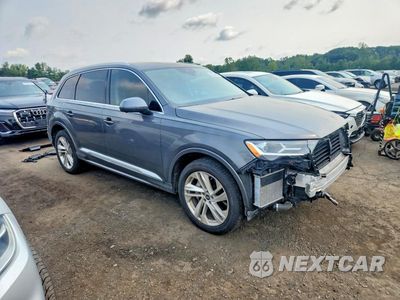 Czwarte zdjęcie samochodu z boku: 2021 AUDI Q7 PREMIUM PLUS VIN:WA1LXBF79MD023813 - miniatura