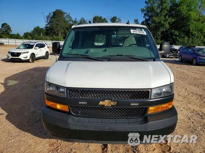 Piąte zdjęcie samochodu w środku: 2021 CHEVROLET EXPRESS 2500 DELIVERY VAN VIN:1GCWGAFP0M1243288 - miniatura
