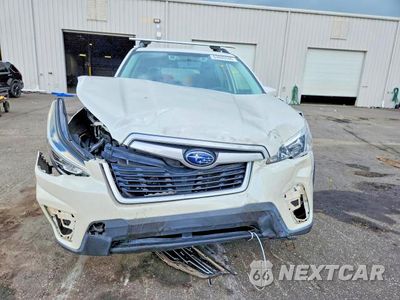 Piąte zdjęcie samochodu w środku: 2019 SUBARU FORESTER PREMIUM VIN:JF2SKAGCXKH482524 - miniatura