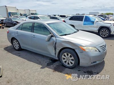 Czwarte zdjęcie samochodu z boku: 2007 TOYOTA CAMRY LE V6 VIN:JTNBK46K873001288 - miniatura