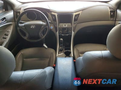 Zdjęcie 8 z 12 samochodu: 2015 HYUNDAI SONATA HYBRID LIMITED VIN:KMHEC4A43FA123893 - miniatura