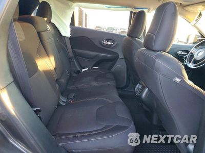 Zdjęcie 11 z 13 samochodu: 2015 JEEP CHEROKEE LATITUDE VIN:1C4PJMCS4FW793020 - miniatura