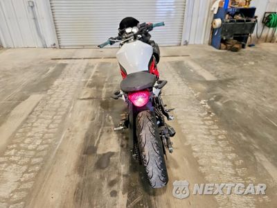 Czwarte zdjęcie samochodu z boku: 2013 YAMAHA FZ6 R VIN:JYARJ18E9DA010659 - miniatura