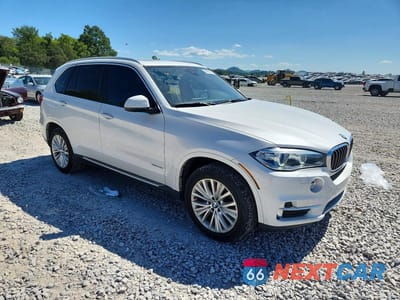 Czwarte zdjęcie samochodu z boku: 2016 BMW X5 XDRIVE35I VIN:5UXKR0C53G0P28264 - miniatura
