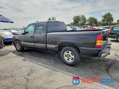 Drugie zdjęcie samochodu z przodu: 2001 CHEVROLET SILVERADO C1500 VIN:2GCEC19T611407679 - miniatura