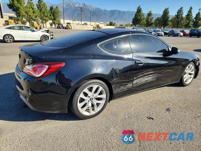 Trzecie zdjęcie samochodu z tyłu: 2016 HYUNDAI GENESIS COUPE 3.8 VIN:KMHHT6KJ9GU132336 - miniatura