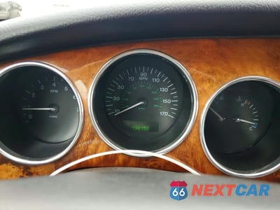 Zdjęcie 9 z 12 samochodu: 2005 JAGUAR XK8 VIN:SAJDA42C352A41560 - miniatura