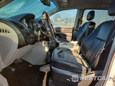Zdjęcie 7 z 14 samochodu: 2016 CHRYSLER TOWN & COUNTRY TOURING VIN:2C4RC1BG3GR212793 - miniatura