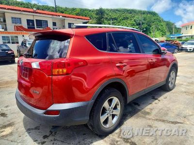 Trzecie zdjęcie samochodu z tyłu: 2015 TOYOTA RAV4 LIMITED VIN:JTMYFREV2FJ043333 - miniatura