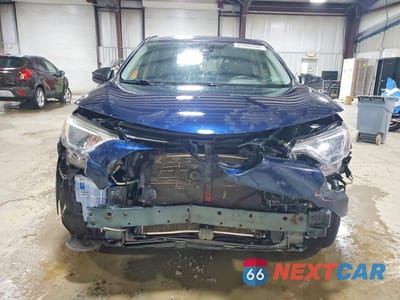 Piąte zdjęcie samochodu w środku: 2018 TOYOTA RAV4 LE VIN:JTMBFREV1JJ747781 - miniatura