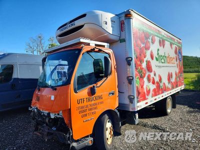 2020 HINO 195 REFRIGERATED BOX TRUCK JHHRDM2H5LK009644 - główne zdjęcie licytacji z USA - miniatura