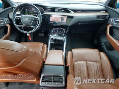 Zdjęcie 8 z 13 samochodu: 2019 AUDI E-TRON PRESTIGE VIN:WA1VABGE2KB012474 - miniatura