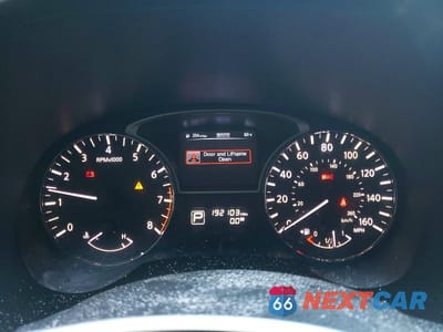 Zdjęcie 9 z 13 samochodu: 2014 NISSAN PATHFINDER S VIN:5N1AR2MM3EC607952 - miniatura