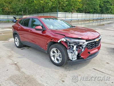 Czwarte zdjęcie samochodu z boku: 2024 CHEVROLET TRAX LS VIN:KL77LFE24RC066398 - miniatura