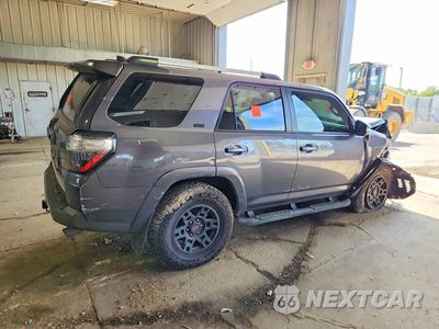 Trzecie zdjęcie samochodu z tyłu: 2021 TOYOTA 4RUNNER SR5 PREMIUM VIN:JTEFU5JR3M5244531 - miniatura