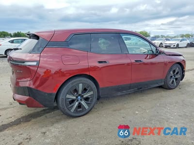 Trzecie zdjęcie samochodu z tyłu: 2023 BMW IX XDRIVE50 VIN:WB523CF09PCL54175 - miniatura