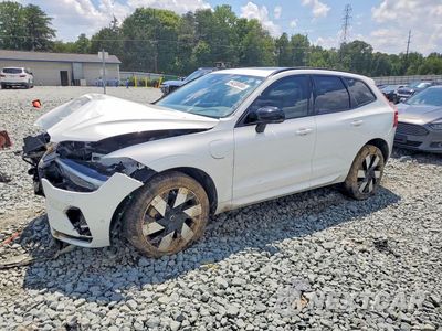 2025 VOLVO XC60 PLUS YV4H60RCXS1049764 - główne zdjęcie licytacji z USA - miniatura