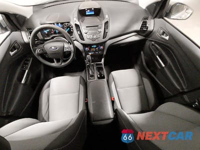 Zdjęcie 8 z 13 samochodu: 2018 FORD ESCAPE SE VIN:1FMCU0GD9JUC10614 - miniatura