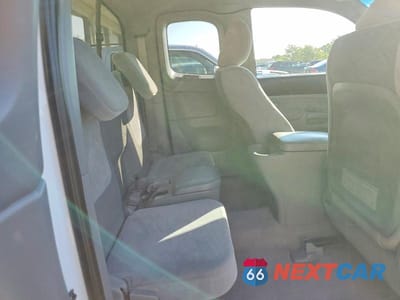 Zdjęcie 10 z 12 samochodu: 2011 TOYOTA TACOMA BASE VIN:5TFTX4CN1BX010358 - miniatura