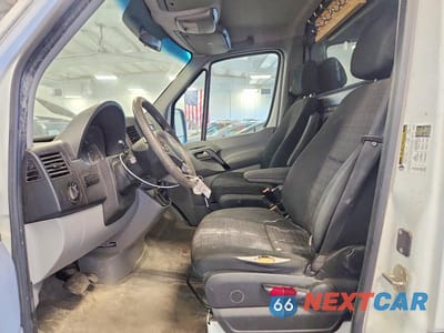 Zdjęcie 7 z 12 samochodu: 2016 MERCEDES-BENZ SPRINTER 2500 VIN:WD3PE7DD1GP341523 - miniatura