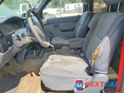 Zdjęcie 7 z 12 samochodu: 1998 TOYOTA TACOMA BASE VIN:4TAVL52N3WZ015255 - miniatura