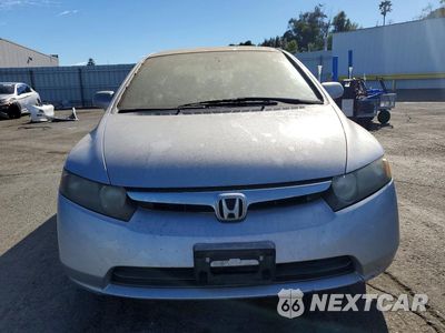 Piąte zdjęcie samochodu w środku: 2007 HONDA CIVIC LX VIN:1HGFA15527L130177 - miniatura