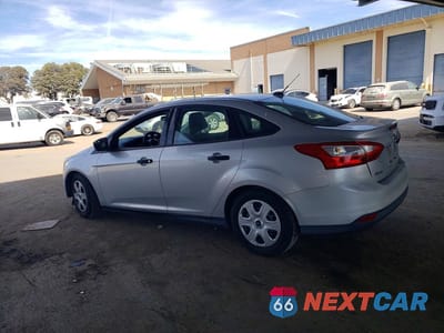 Drugie zdjęcie samochodu z przodu: 2014 FORD FOCUS S VIN:1FADP3E28EL150779 - miniatura