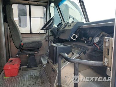 Zdjęcie 11 z 13 samochodu: 2020 FREIGHTLINER MT45 DELIVERY TRUCK VIN:4UZAC2EA9LCMH7769 - miniatura
