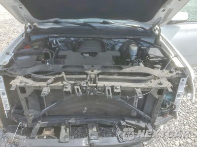 Zdjęcie 12 z 14 samochodu: 2018 CHEVROLET SUBURBAN C1500 LT VIN:1GNSCHKC5JR101402 - miniatura