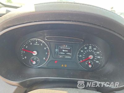 Zdjęcie 9 z 13 samochodu: 2016 KIA SORENTO EX VIN:5XYPHDA59GG152162 - miniatura