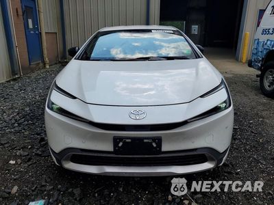 Piąte zdjęcie samochodu w środku: 2023 TOYOTA PRIUS PRIME SE VIN:JTDACACU5P3000732 - miniatura