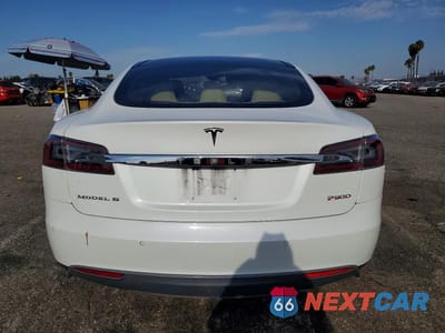 Zdjęcie 6 z 13 samochodu: 2015 TESLA MODEL S P90D VIN:5YJSA1V43FF100935 - miniatura