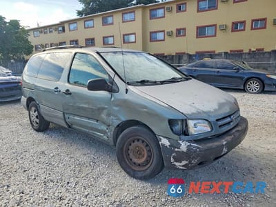 Czwarte zdjęcie samochodu z boku: 1999 TOYOTA SIENNA LE VIN:4T3ZF13CXXU123571 - miniatura