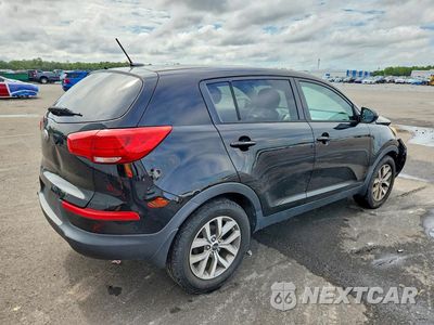 Trzecie zdjęcie samochodu z tyłu: 2016 KIA SPORTAGE LX VIN:KNDPB3AC3G7833845 - miniatura