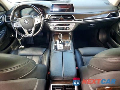 Zdjęcie 8 z 12 samochodu: 2020 BMW 740 I VIN:WBA7T2C08LGL18051 - miniatura
