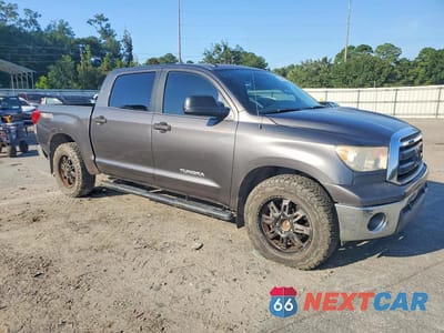 Czwarte zdjęcie samochodu z boku: 2012 TOYOTA TUNDRA CREWMAX SR5 VIN:5TFEM5F18CX037283 - miniatura