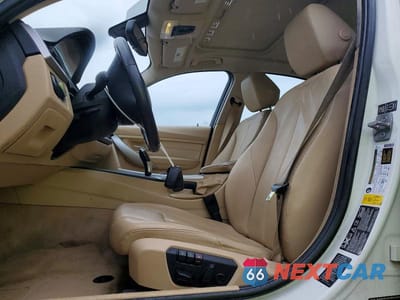 Zdjęcie 7 z 12 samochodu: 2013 BMW 328 XI SULEV VIN:WBA3B5C50DF592396 - miniatura
