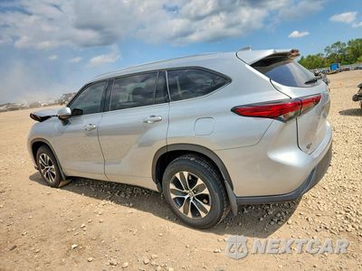 Drugie zdjęcie samochodu z przodu: 2021 TOYOTA HIGHLANDER XLE VIN:5TDHZRBH7MS523471 - miniatura